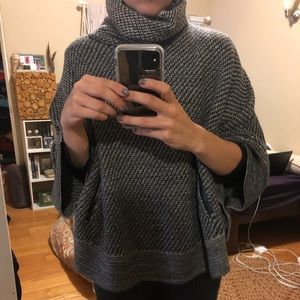 Poncho sweater